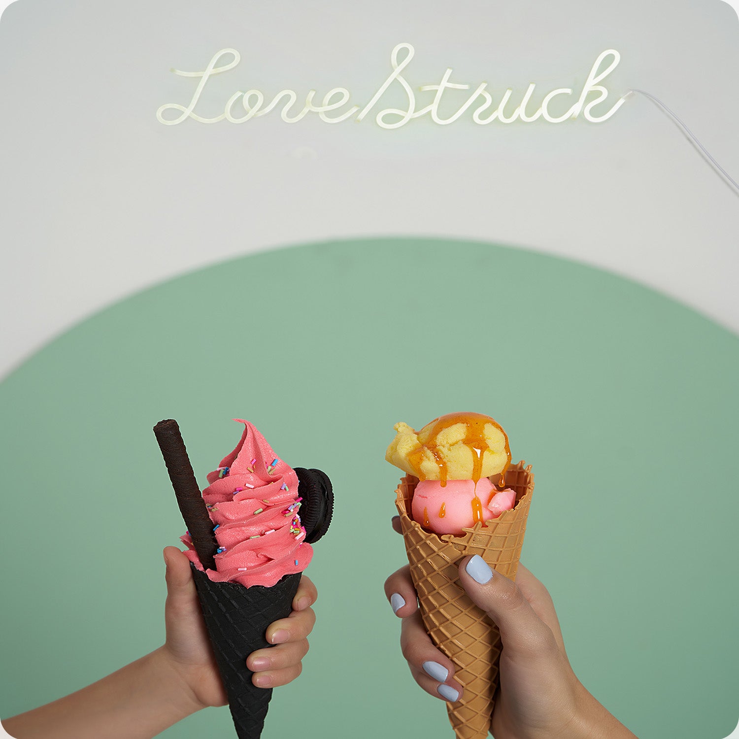 LoveStruck LED Neon Sign