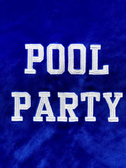Pool Party Plush Robe - Cocus Pocus